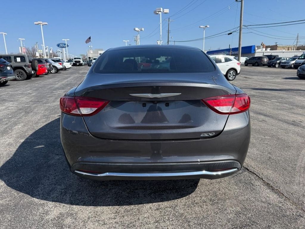 2016 Chrysler 200 Limited