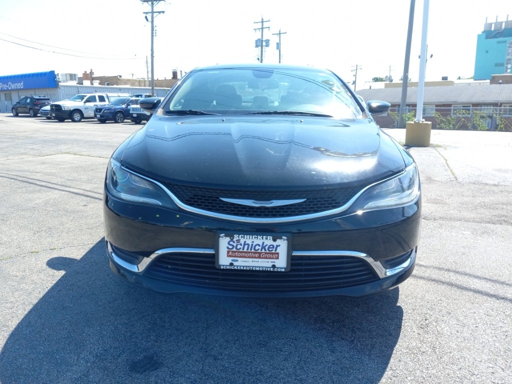 2016 Chrysler 200 Limited