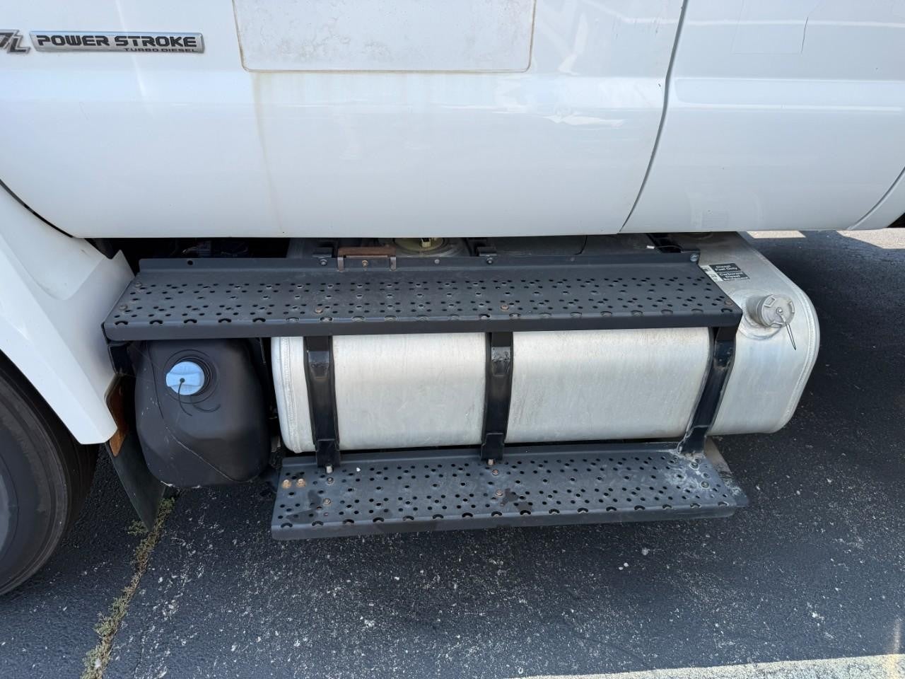 2016 Ford F-750 Base