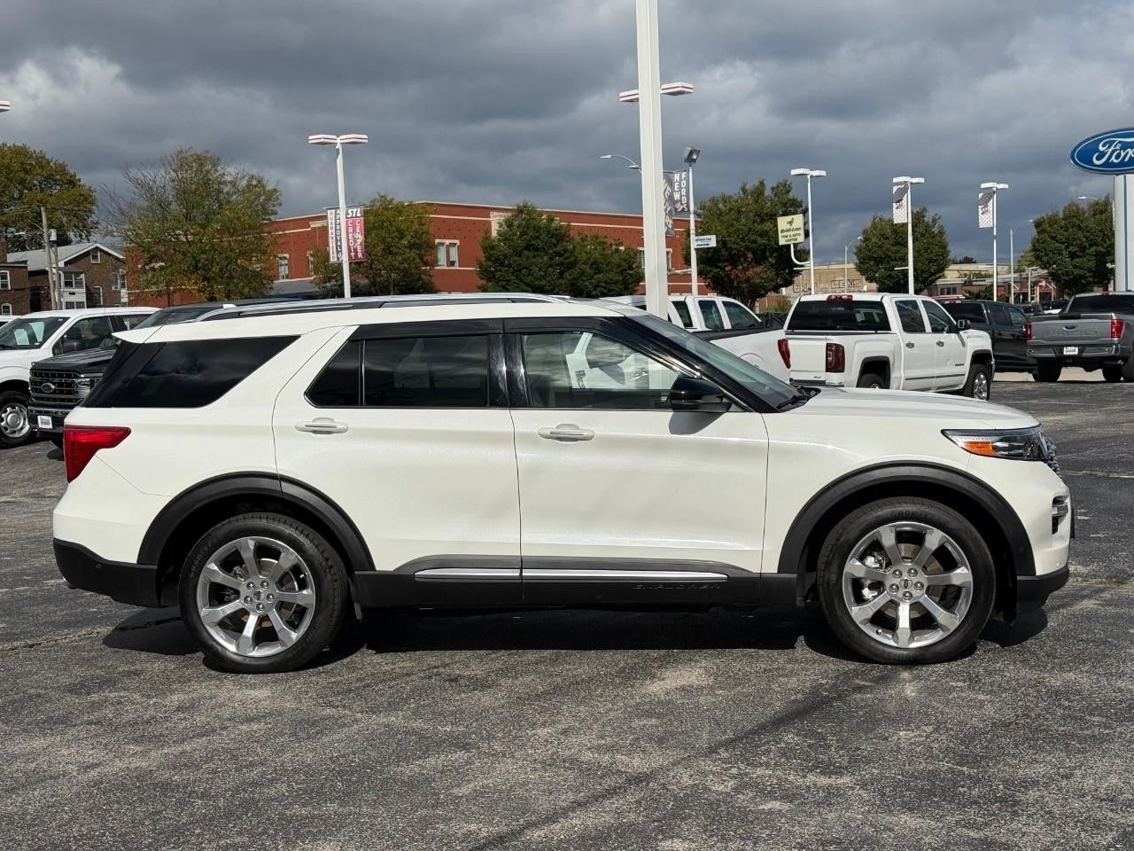 2020 Ford Explorer Platinum