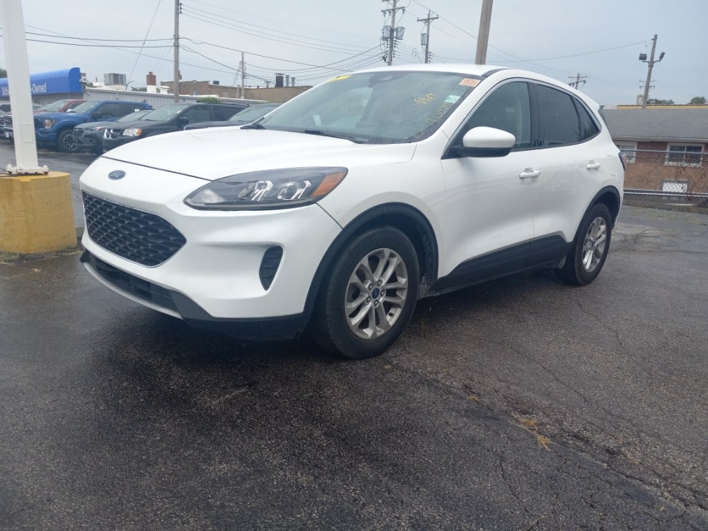 2020 Ford Escape SE