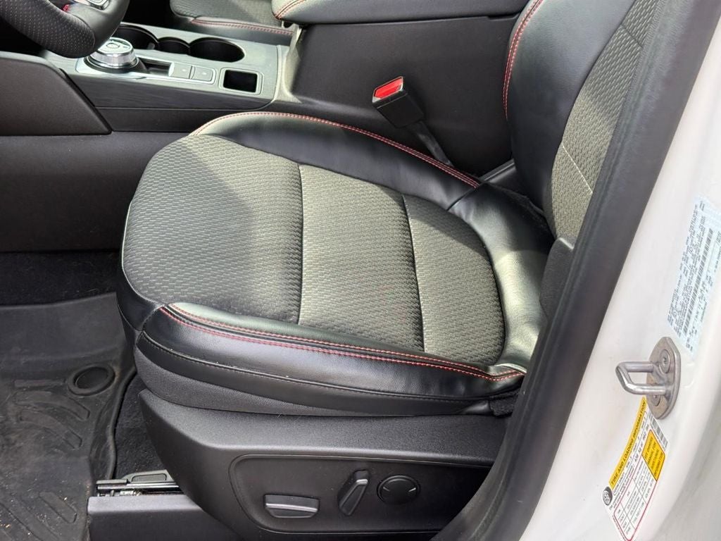 2023 Ford Escape ST-Line Select