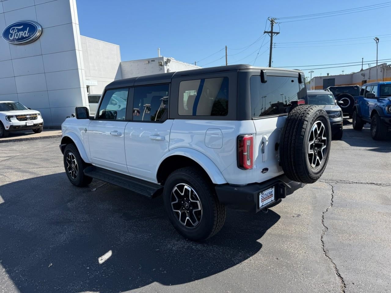 2025 Ford Bronco Outer Banks