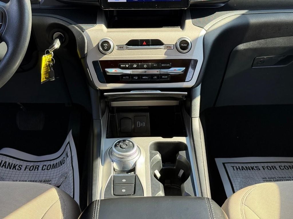 2023 Ford Explorer Base