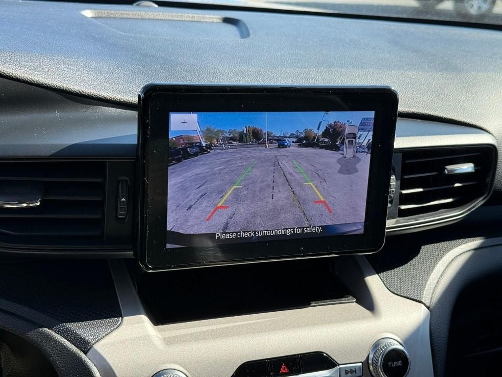 2023 Ford Explorer Base