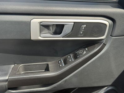 2023 Ford Explorer Base