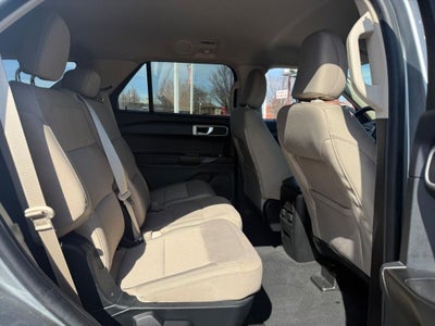 2022 Ford Explorer Base