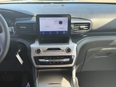 2022 Ford Explorer Base