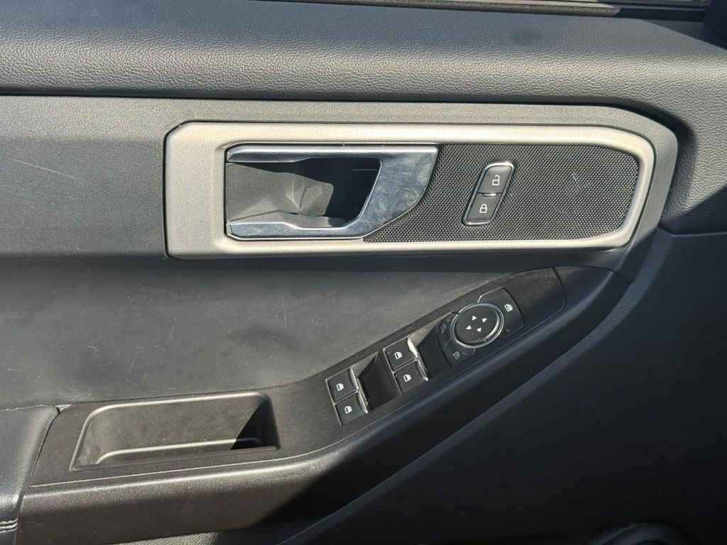 2022 Ford Explorer Base