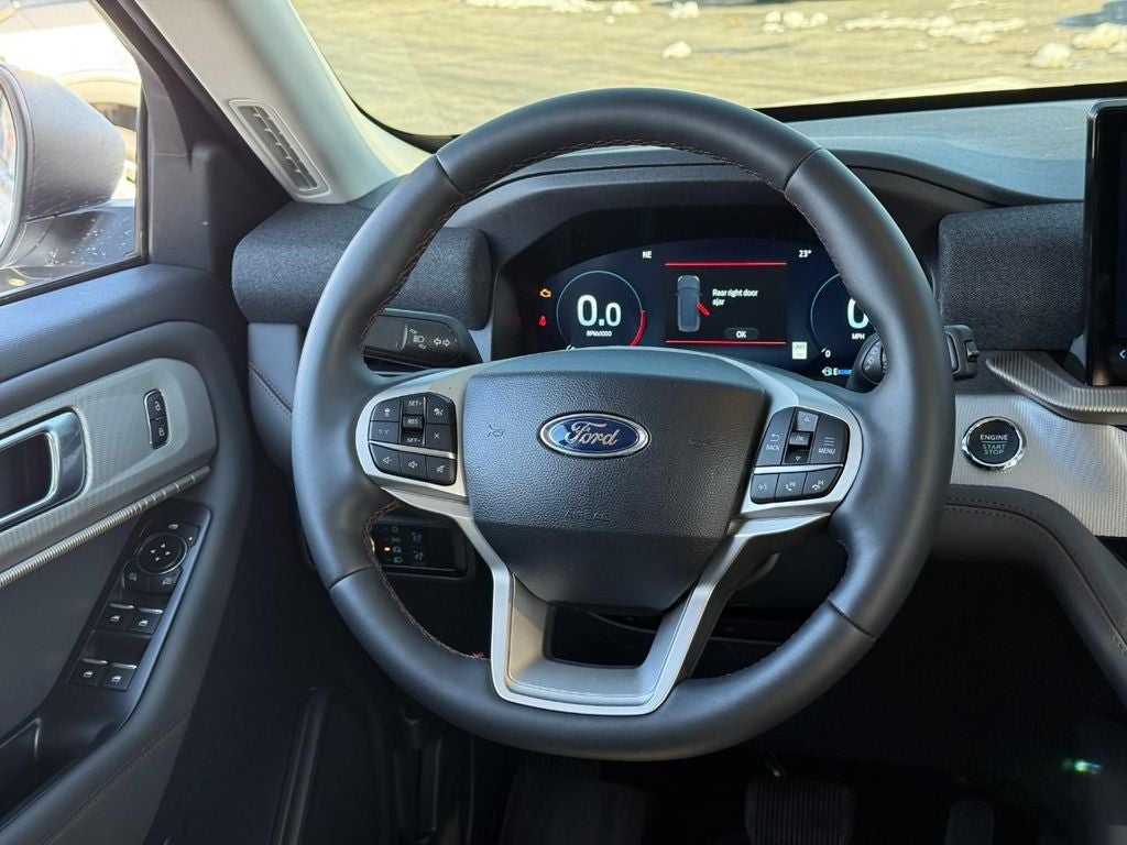 2025 Ford Explorer Active