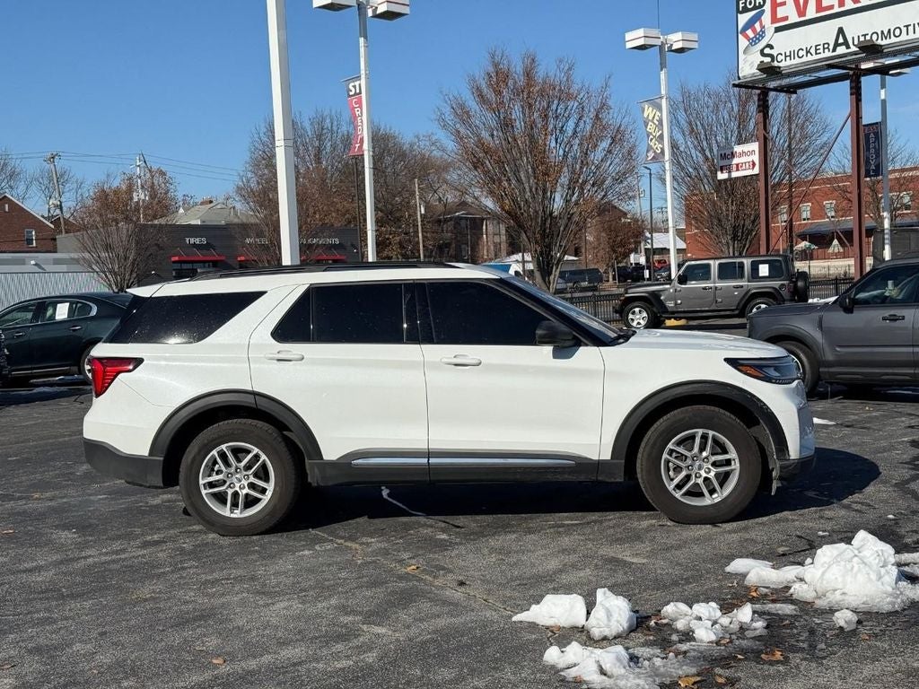 2025 Ford Explorer Active