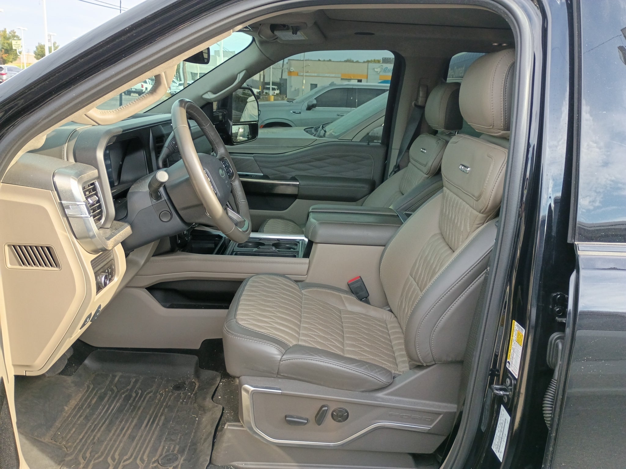 2025 Ford F-350 Platinum