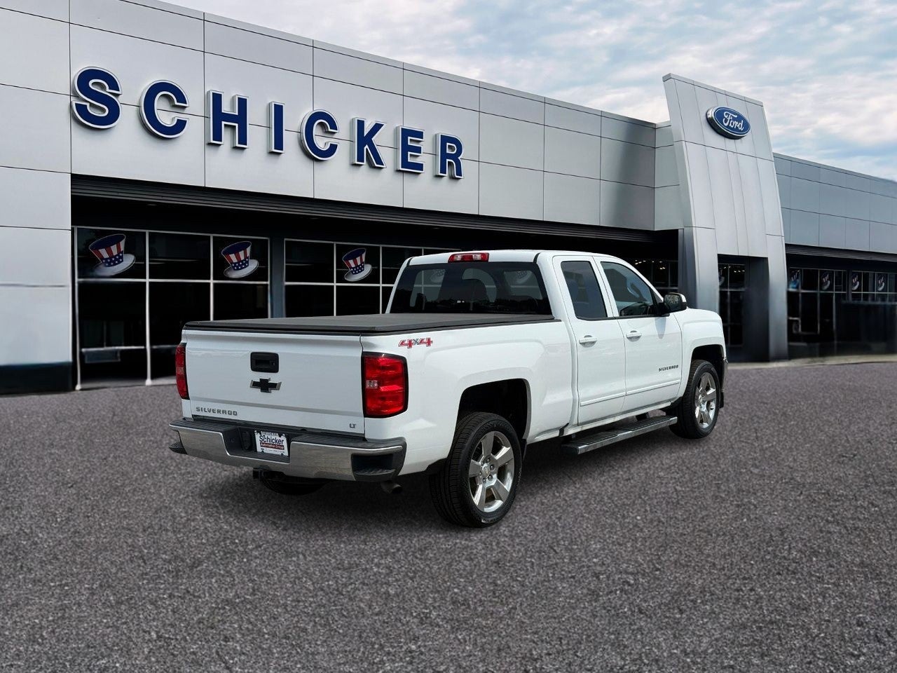 2017 Chevrolet Silverado LT