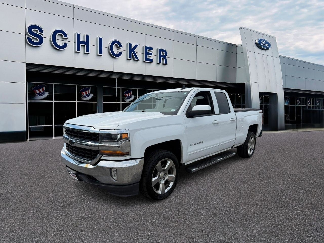 2017 Chevrolet Silverado LT