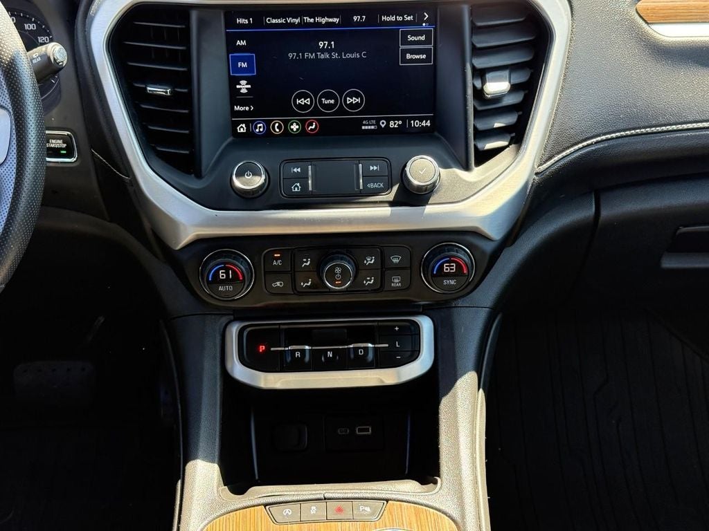 2022 GMC Acadia SLE