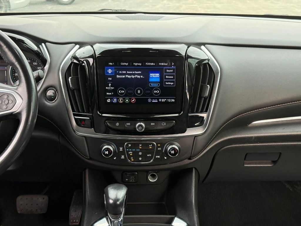 2021 Chevrolet Traverse LT Leather