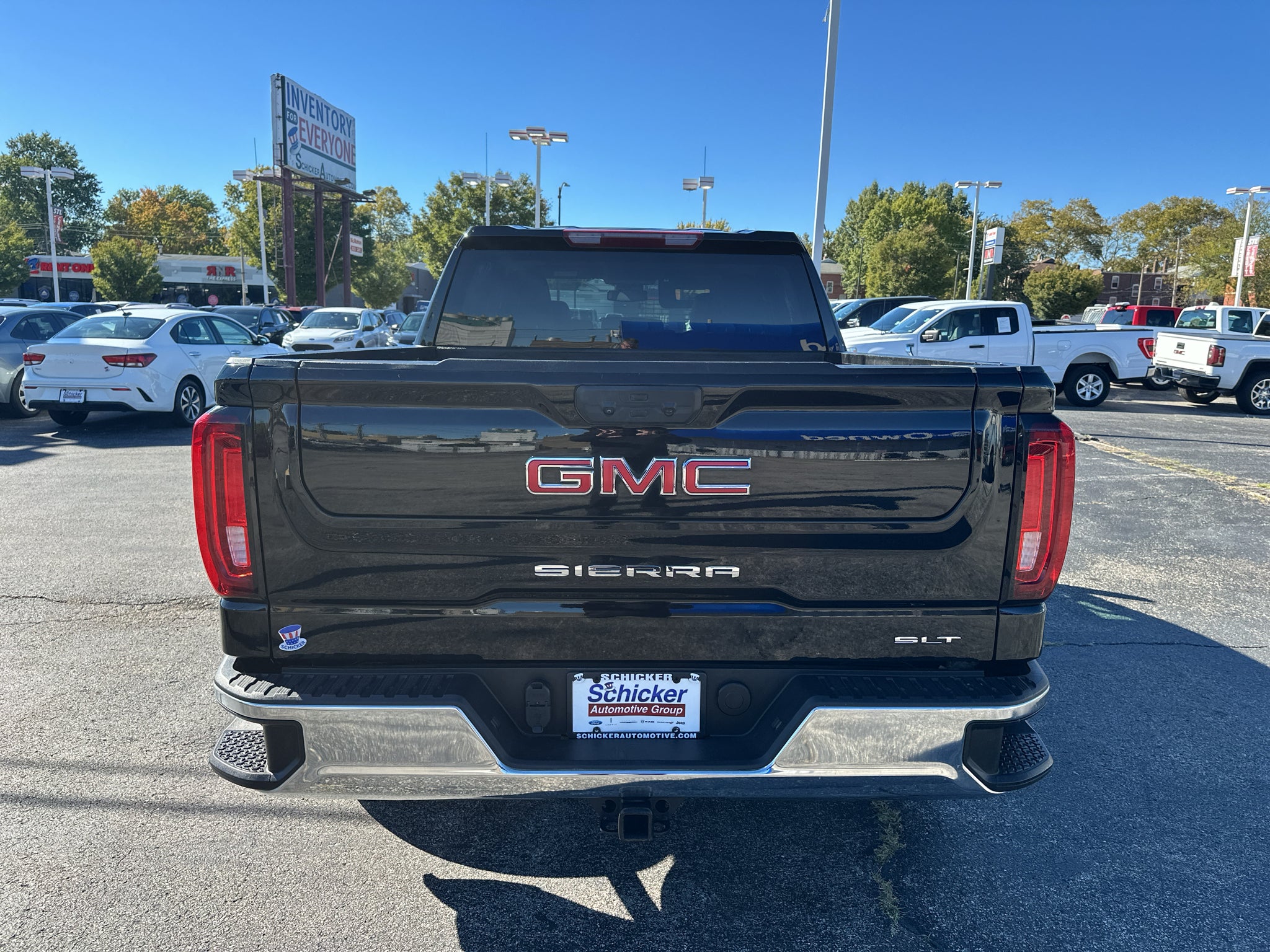 2025 GMC Sierra SLT