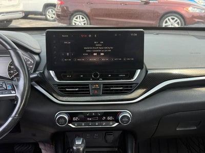 2023 Nissan Altima 2.0 SR