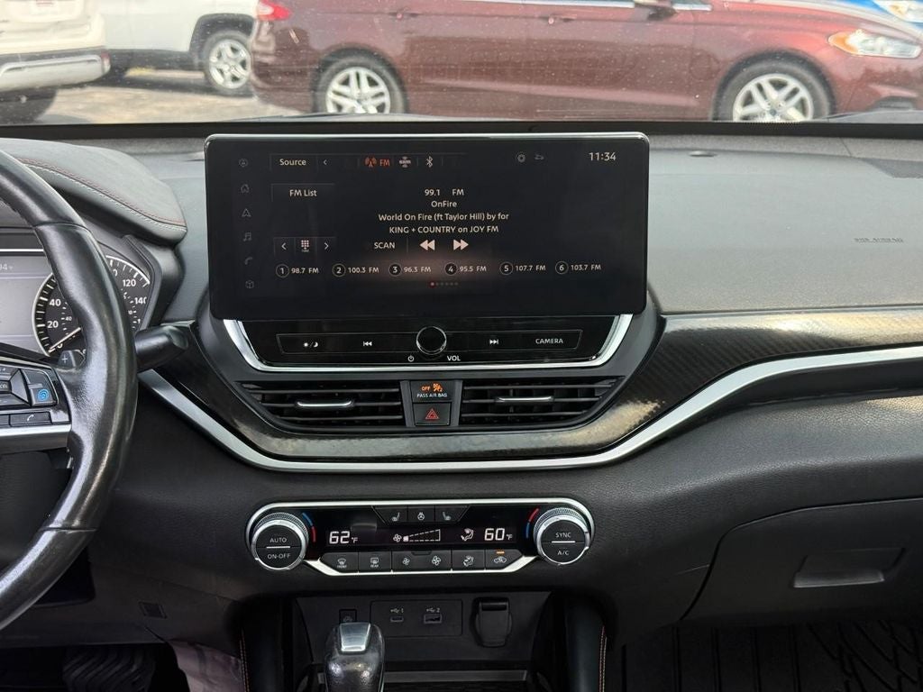 2023 Nissan Altima 2.0 SR