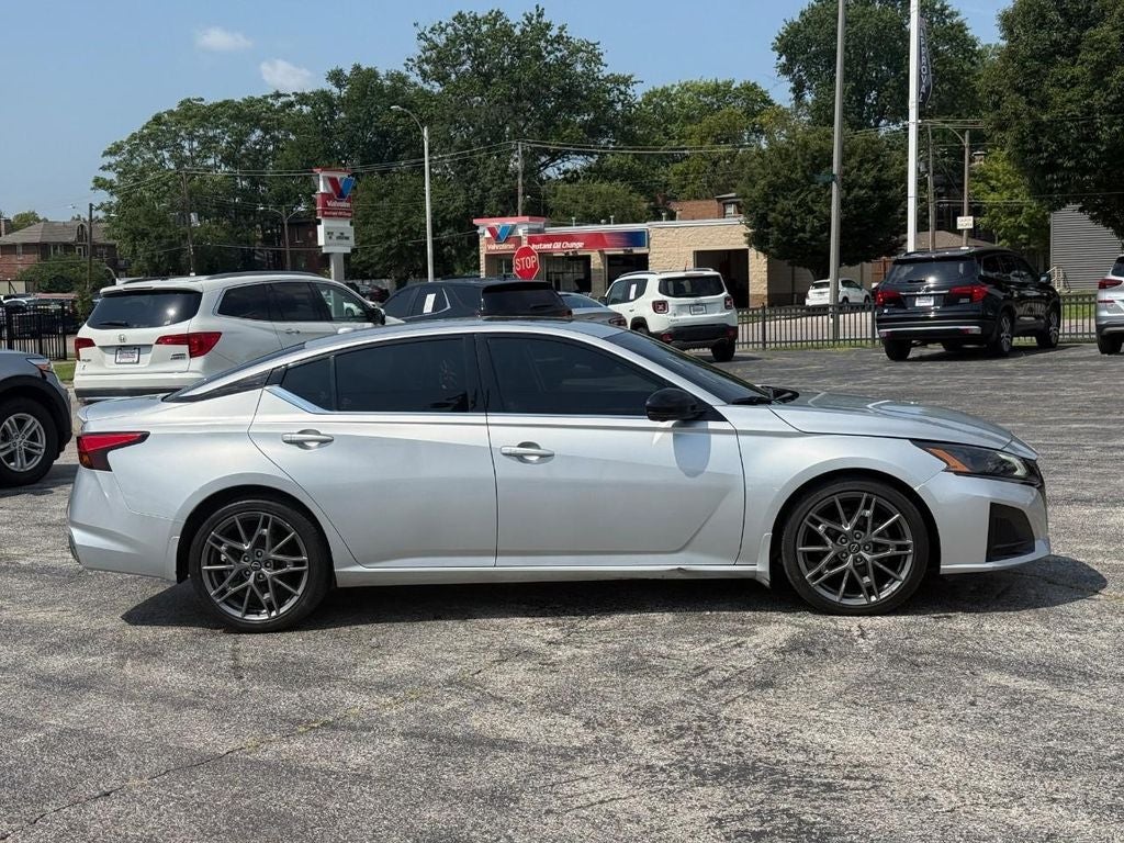 2023 Nissan Altima 2.0 SR