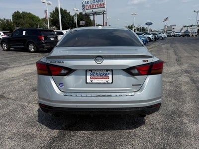2023 Nissan Altima 2.0 SR