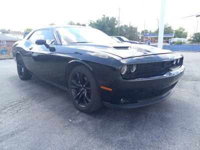 2017 Dodge Challenger SXT Plus