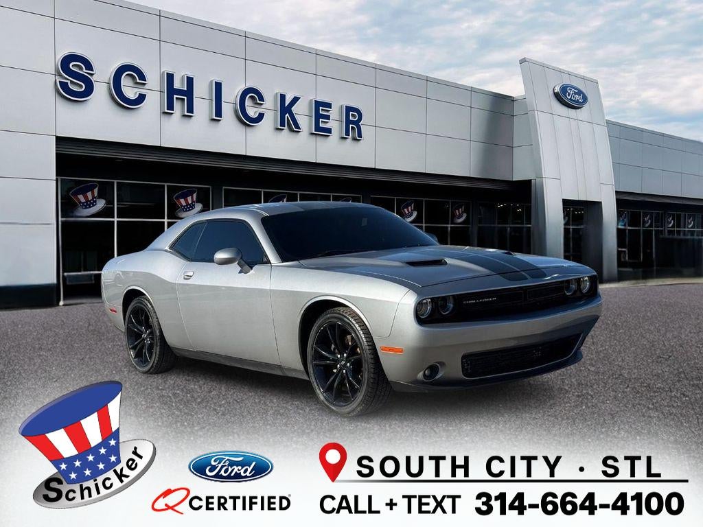 2017 Dodge Challenger SXT Plus