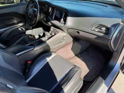 2017 Dodge Challenger SXT Plus