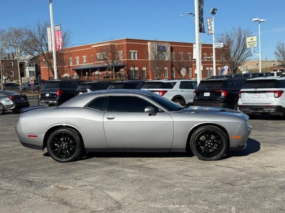 2017 Dodge Challenger SXT Plus