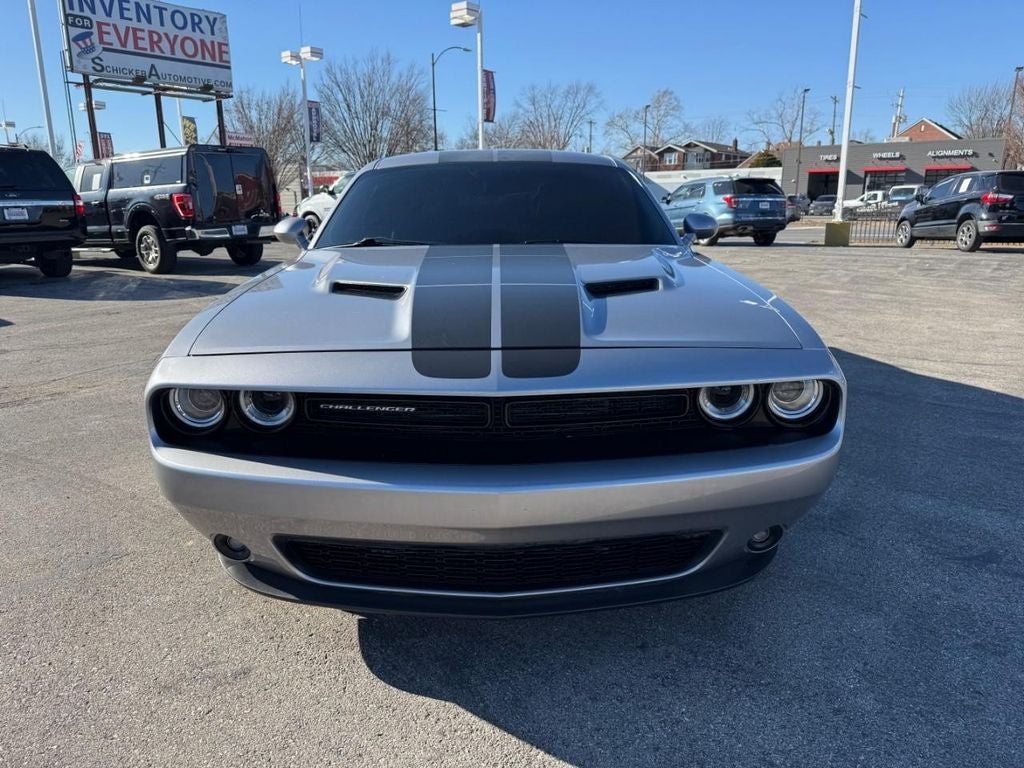 2017 Dodge Challenger SXT Plus
