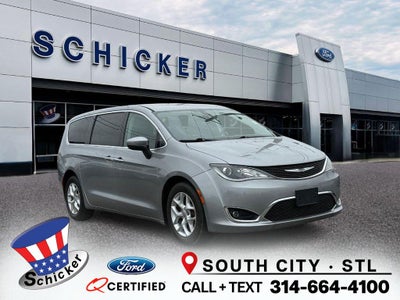 2017 Chrysler Pacifica Touring Plus