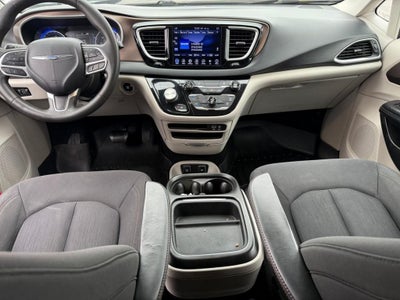 2017 Chrysler Pacifica Touring Plus