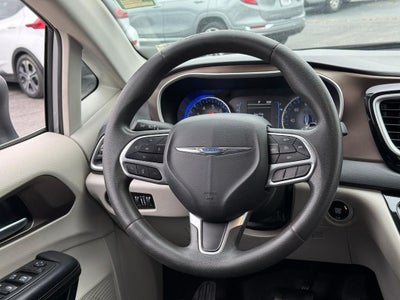 2017 Chrysler Pacifica Touring Plus