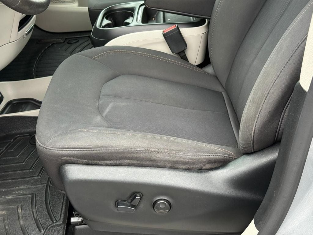 2017 Chrysler Pacifica Touring Plus