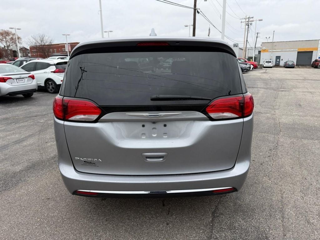 2017 Chrysler Pacifica Touring Plus