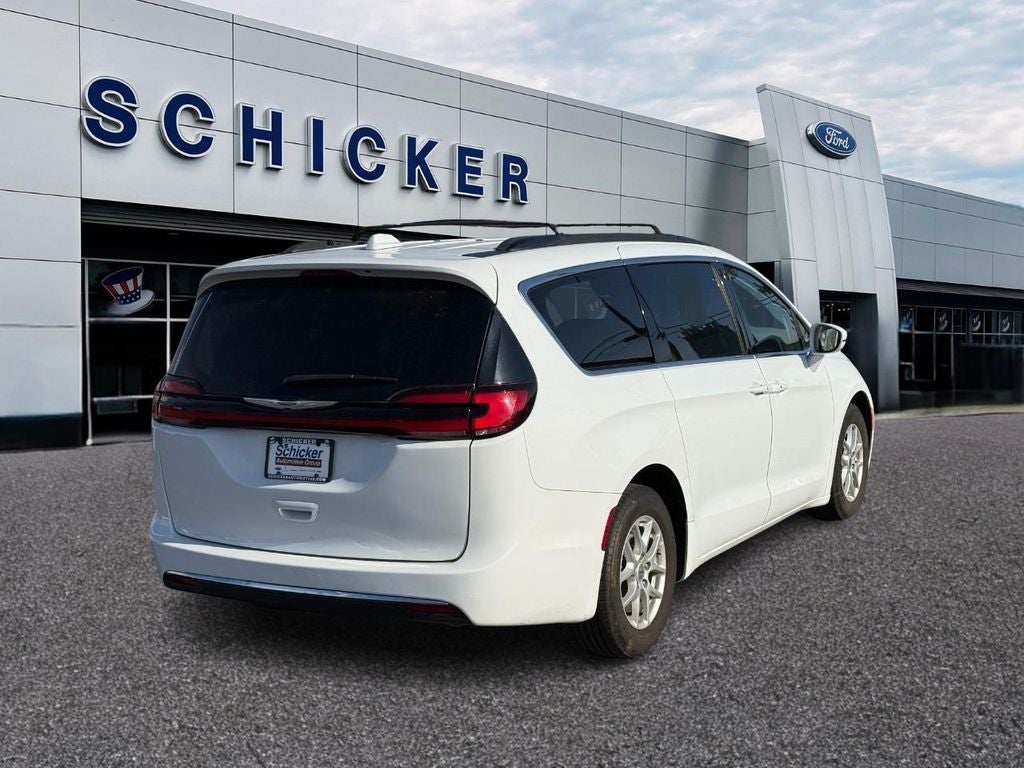 2022 Chrysler Pacifica Touring L