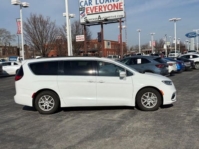 2022 Chrysler Pacifica Touring L