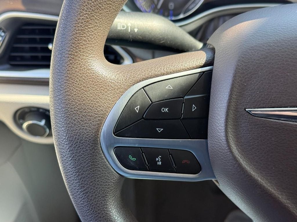 2020 Chrysler Voyager LX