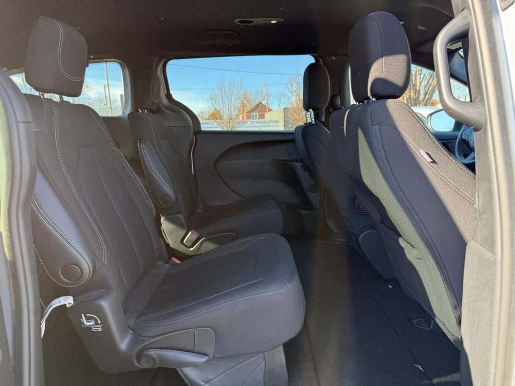 2023 Chrysler Pacifica Touring