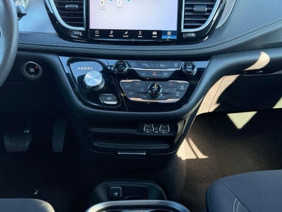 2023 Chrysler Pacifica Touring