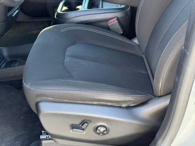 2023 Chrysler Pacifica Touring