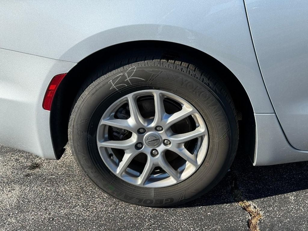 2023 Chrysler Pacifica Touring