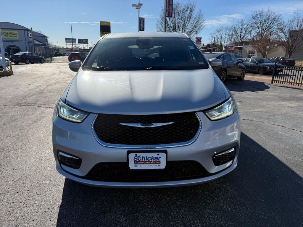 2023 Chrysler Pacifica Touring