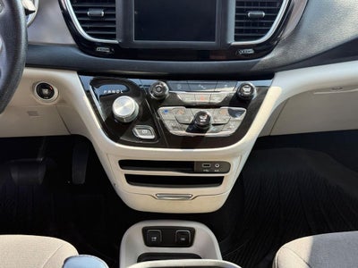 2020 Chrysler Pacifica Touring