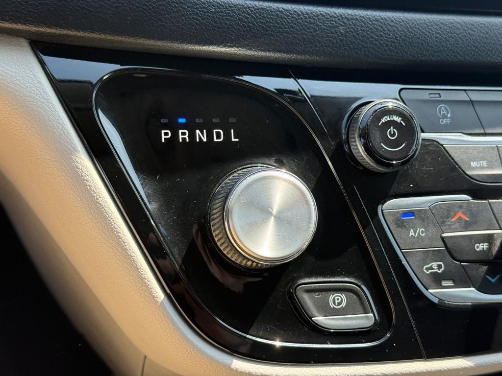 2020 Chrysler Pacifica Touring