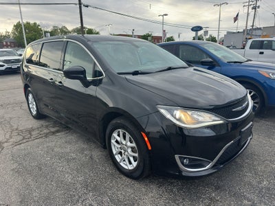 2020 Chrysler Pacifica Touring