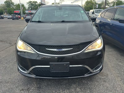 2020 Chrysler Pacifica Touring