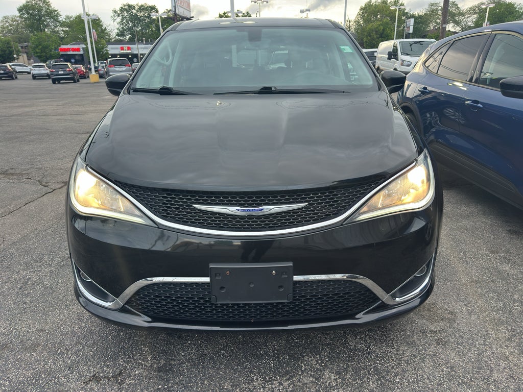 2020 Chrysler Pacifica Touring