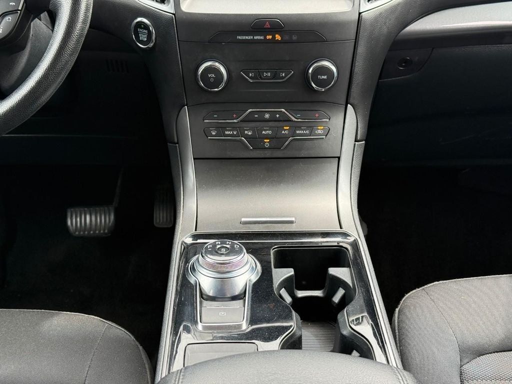 2020 Ford Edge SE