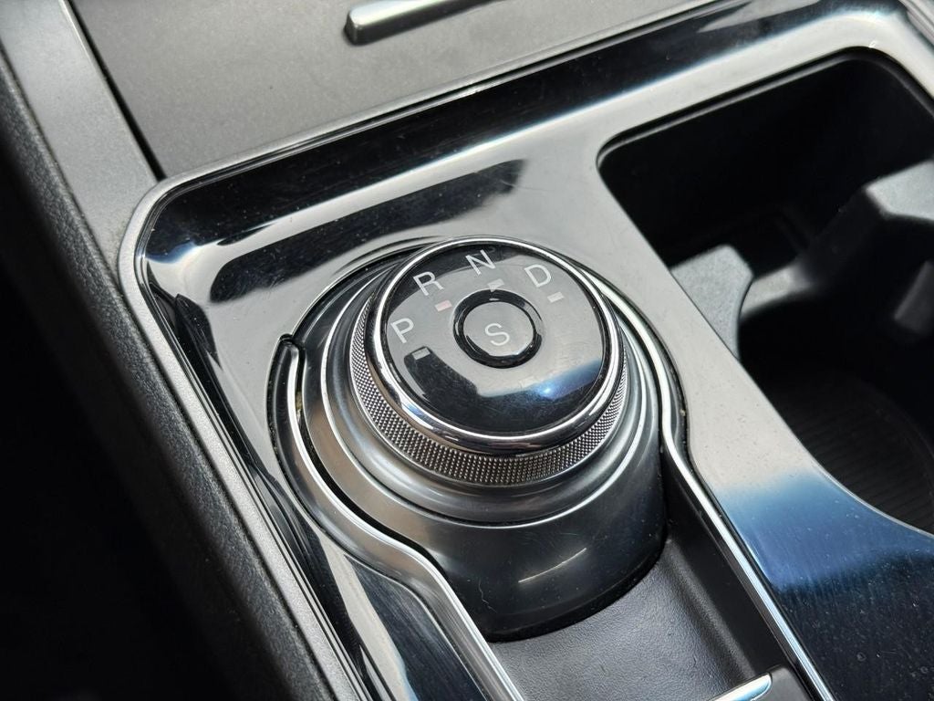2020 Ford Edge SE